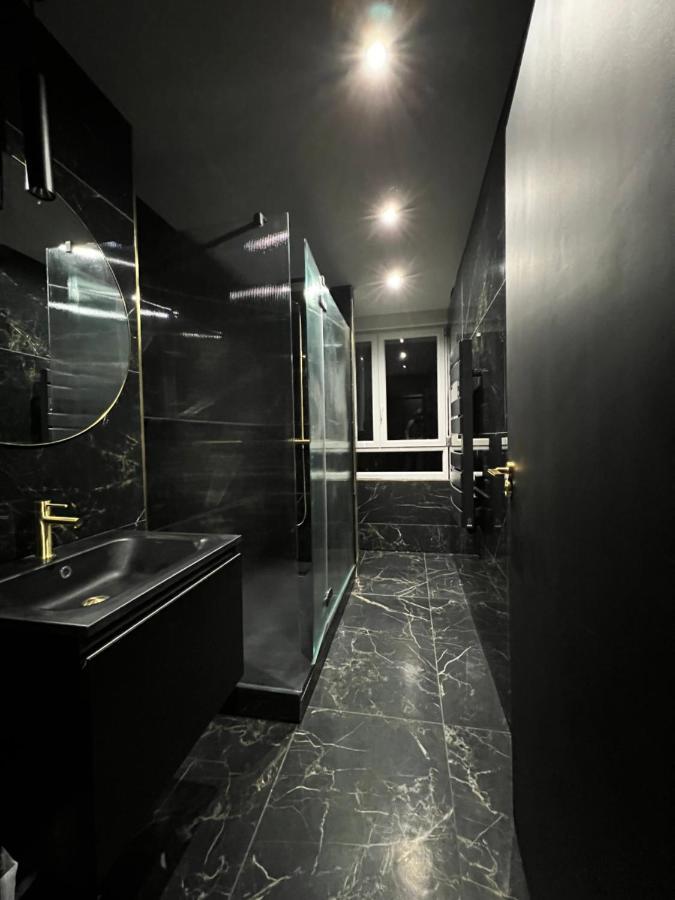 Dunkirk Appartement Moderne Full Black Dunkerque Centre מראה חיצוני תמונה